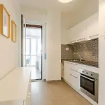 2 Indipendenti, In Pieno Centro Con Veranda * サンレモ