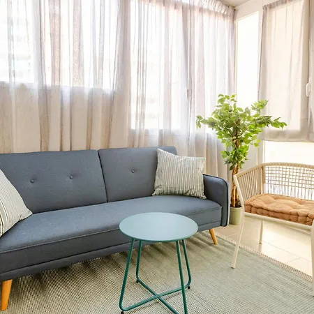 Apartment 2 Indipendenti, In Pieno Centro Con Veranda