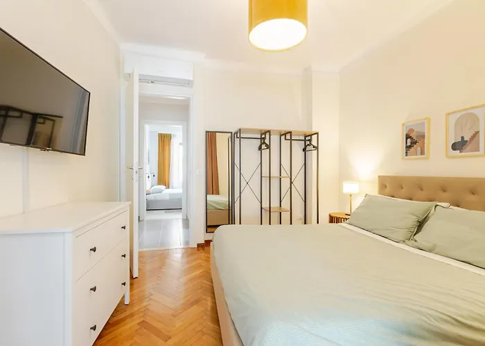 2 Indipendenti, In Pieno Centro Con Veranda Apartman *